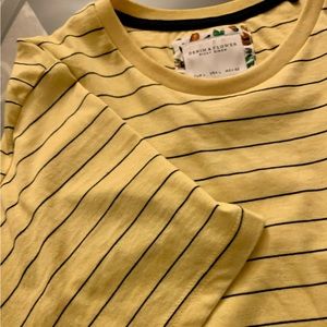 Denim Flower Slim Fit Tee “PEACE” flower logo design